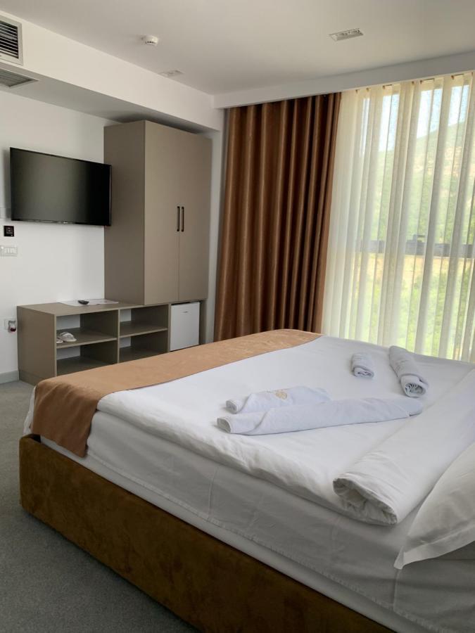 Resort Zerja And Spa Peshkopi ภายนอก รูปภาพ