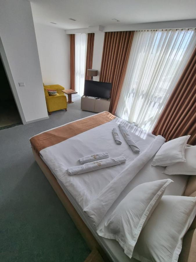 Resort Zerja And Spa Peshkopi ภายนอก รูปภาพ