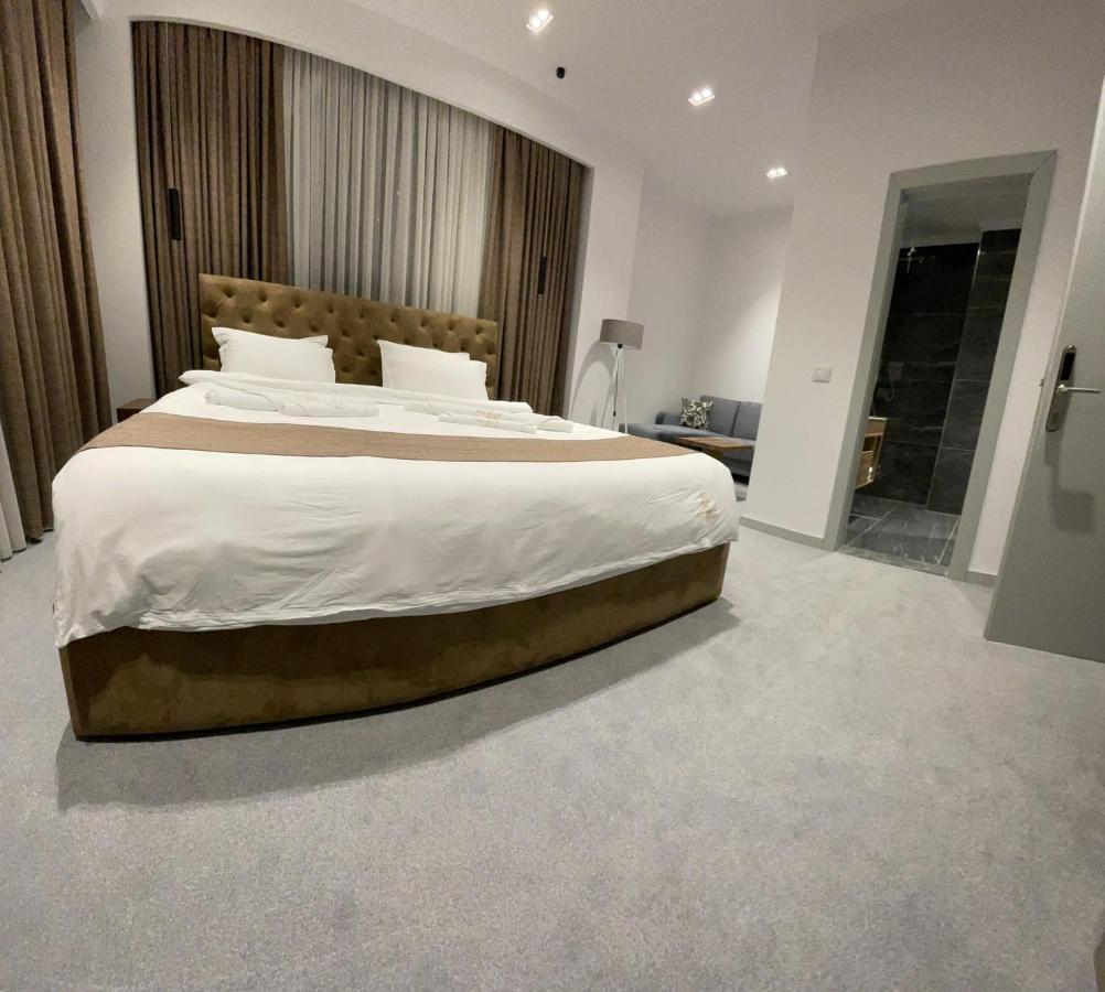 Resort Zerja And Spa Peshkopi ภายนอก รูปภาพ